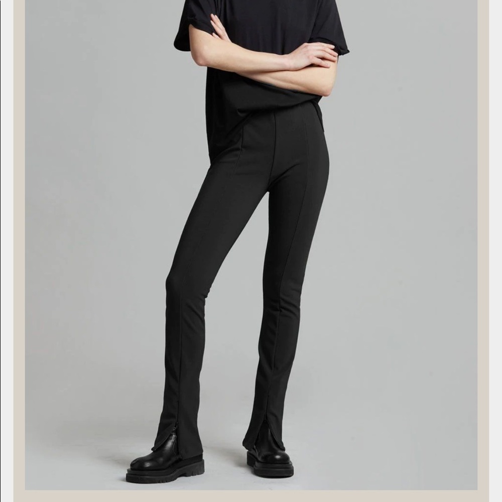 The Frankie Shop Reya Flared Legging